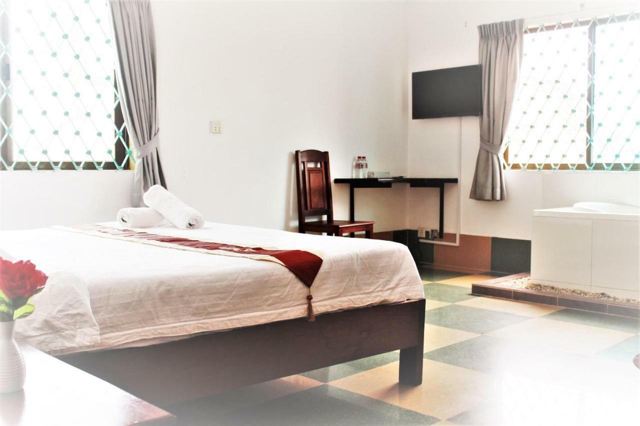 Latinos Hostel เสียมราฐ ภายนอก รูปภาพ