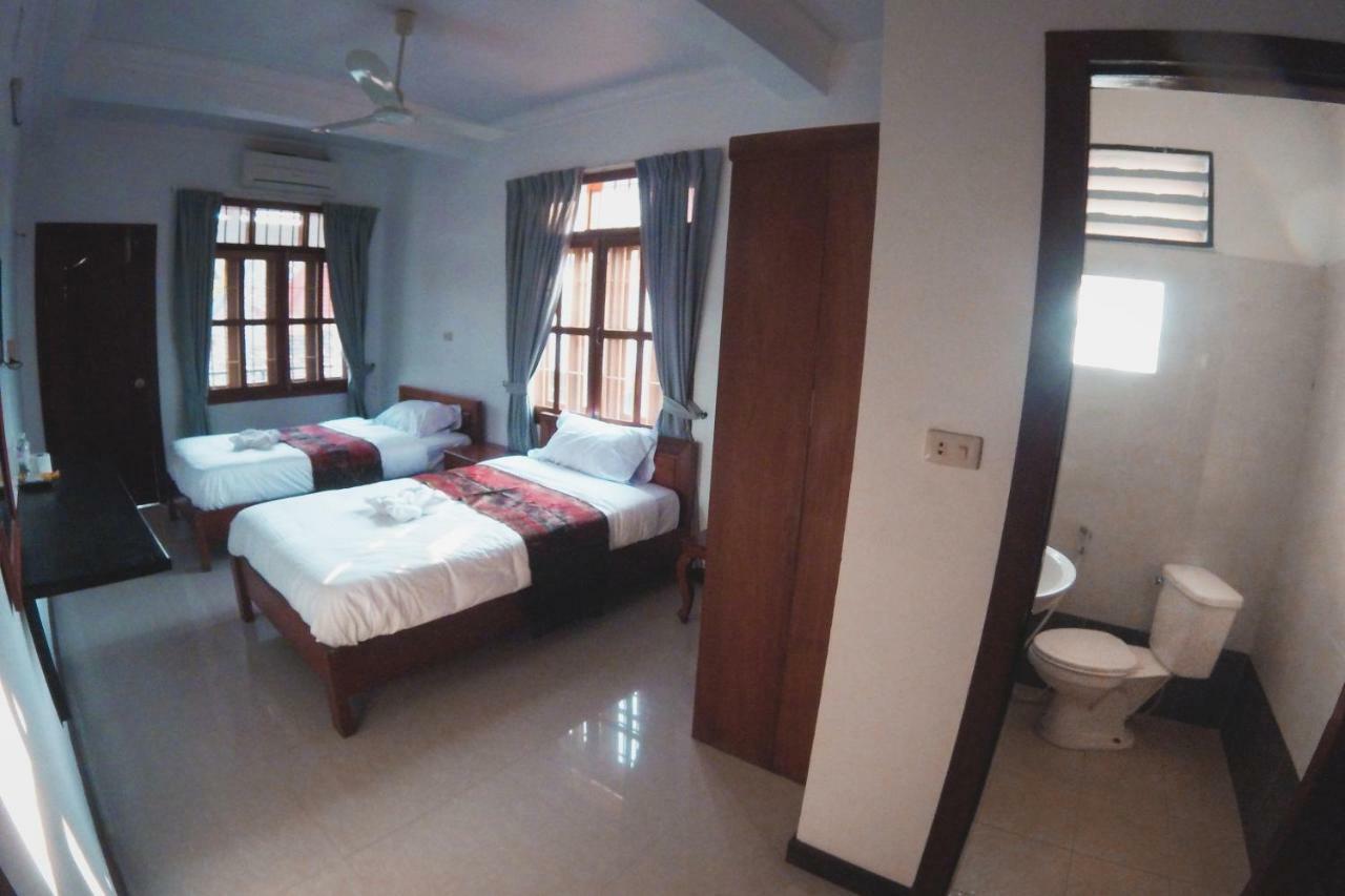 Latinos Hostel เสียมราฐ ภายนอก รูปภาพ